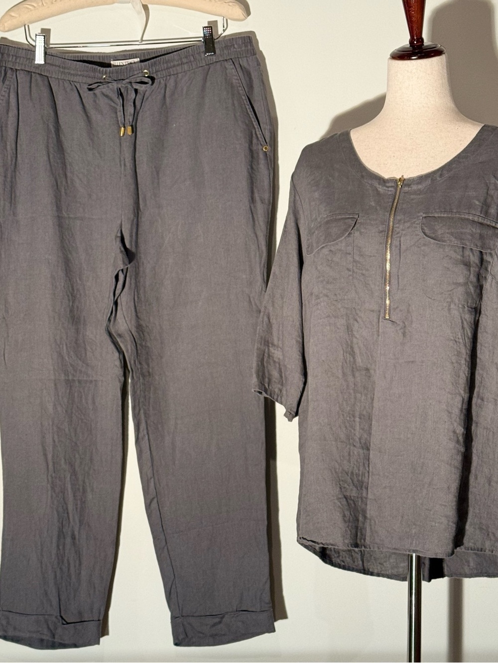ELLEN TRACY Linen 2PC Round Neck Tunic Top and Drawstring Pants Set in Gray